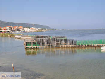 Lefkas stad foto 38 - Lefkas (Lefkada) - Foto van https://www.grieksegids.nl/fotos/eilandlefkas-fotos/350pixels/lefkas-stad-038.jpg