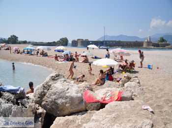 Lefkas stad foto 57 - Lefkas (Lefkada) - Foto van https://www.grieksegids.nl/fotos/eilandlefkas-fotos/350pixels/lefkas-stad-057.jpg