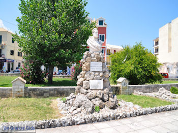 Lefkas stad foto 84 - Lefkas (Lefkada) - Foto van https://www.grieksegids.nl/fotos/eilandlefkas-fotos/350pixels/lefkas-stad-084.jpg