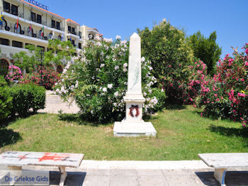 Lefkas stad foto 85 - Lefkas (Lefkada) - Foto van https://www.grieksegids.nl/fotos/eilandlefkas-fotos/350pixels/lefkas-stad-085.jpg
