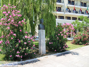 Lefkas stad foto 87 - Lefkas (Lefkada) - Foto van https://www.grieksegids.nl/fotos/eilandlefkas-fotos/350pixels/lefkas-stad-087.jpg