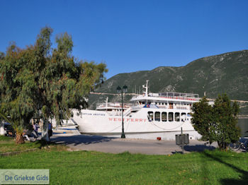 Het kustplaatsje Vassiliki (Vasiliki) foto 18 - Lefkas (Lefkada) - Foto van https://www.grieksegids.nl/fotos/eilandlefkas-fotos/350pixels/lefkas-vassiliki-018.jpg