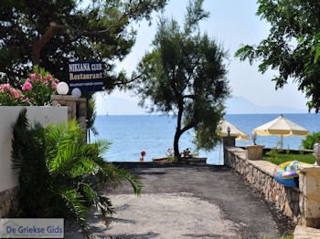 Het kustplaatsje Nikiana foto 2 - Lefkas (Lefkada) - Foto van https://www.grieksegids.nl/fotos/eilandlefkas-fotos/350pixels/nikiana-lefkas-006.jpg