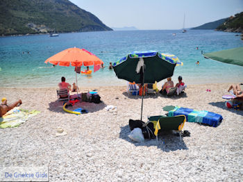 Poros Lefkados - Mikros Gialos foto 22 - Lefkas (Lefkada) - Foto van https://www.grieksegids.nl/fotos/eilandlefkas-fotos/350pixels/poros-lefkas-022.jpg