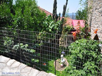 Poros Lefkados - Mikros Gialos foto 31 - Lefkas (Lefkada) - Foto van https://www.grieksegids.nl/fotos/eilandlefkas-fotos/350pixels/poros-lefkas-031.jpg