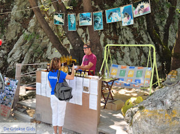 Kataraktis - Waterval foto 17 - Lefkas (Lefkada) - Foto van https://www.grieksegids.nl/fotos/eilandlefkas-fotos/350pixels/watervallen-lefkas-017.jpg