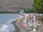 Het grote strand van Petra - Foto van De Griekse Gids