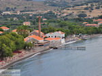 Strand Molyvos Olive Press - Foto van De Griekse Gids