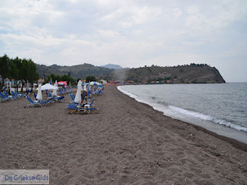 Een bewolkte dag aan het strand van Anaxos foto 3 - Foto van https://www.grieksegids.nl/fotos/eilandlesbos/350pixels/eiland-lesbos-foto-133.jpg