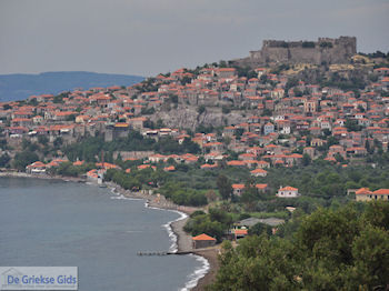 Molyvos (Molivos) foto 3 - Foto van https://www.grieksegids.nl/fotos/eilandlesbos/350pixels/eiland-lesbos-foto-184.jpg