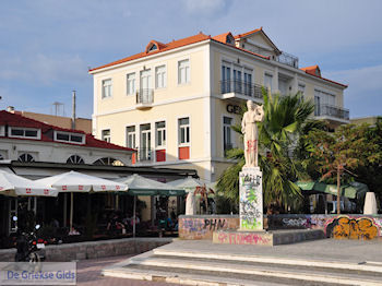 Haven Mytilini foto 5 - Foto van https://www.grieksegids.nl/fotos/eilandlesbos/350pixels/eiland-lesbos-foto-279.jpg