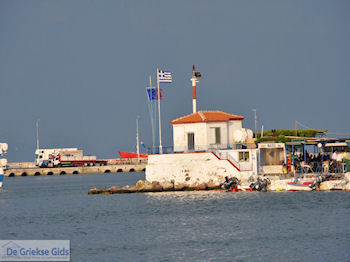 Haven Mytilini foto 21 - Foto van https://www.grieksegids.nl/fotos/eilandlesbos/350pixels/eiland-lesbos-foto-303.jpg