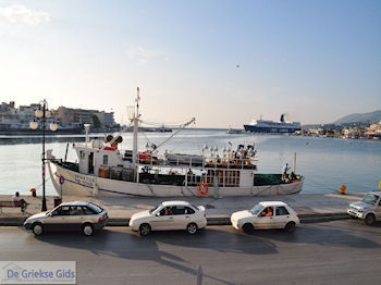 De mooie haven van Mytilini - Foto van https://www.grieksegids.nl/fotos/eilandlesbos/350pixels/eiland-lesbos-foto-317.jpg