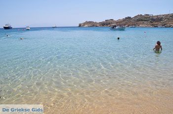 Super Paradise strand | Mykonos | Griekenland foto 3 - Foto van https://www.grieksegids.nl/fotos/eilandmykonos/350pixels/mykonos-fotos-119.jpg