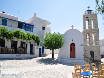 Kostos Paros | Cycladen | Griekenland foto 9 - Foto van https://www.grieksegids.nl/fotos/eilandparos/350px/fotos-paros-022.jpg