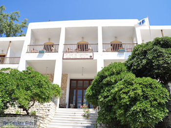 Lefkes Paros | Cycladen | Griekenland foto 2 - Foto van https://www.grieksegids.nl/fotos/eilandparos/350px/fotos-paros-032.jpg