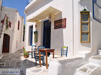 Lefkes Paros | Cycladen | Griekenland foto 25 - Foto van https://www.grieksegids.nl/fotos/eilandparos/350px/fotos-paros-055.jpg