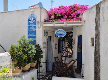 Lefkes Paros | Cycladen | Griekenland foto 28 - Foto van https://www.grieksegids.nl/fotos/eilandparos/350px/fotos-paros-058.jpg