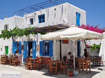 Lefkes Paros | Cycladen | Griekenland foto 32 - Foto van https://www.grieksegids.nl/fotos/eilandparos/350px/fotos-paros-062.jpg