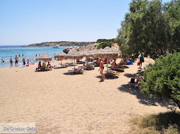 Strand Farangas Paros | Cycladen | Griekenland foto 3 - Foto van https://www.grieksegids.nl/fotos/eilandparos/350px/fotos-paros-096.jpg