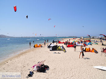 Pounta (Kitesurfen tussen Paros en Antiparos) | Griekenland foto 11 - Foto van https://www.grieksegids.nl/fotos/eilandparos/350px/fotos-paros-138.jpg