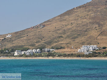 Strand Molos Paros | Griekenland foto 14 - Foto van https://www.grieksegids.nl/fotos/eilandparos/350px/fotos-paros-181.jpg