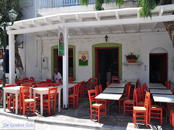 Naoussa Paros | Cycladen | Griekenland foto 11 - Foto van https://www.grieksegids.nl/fotos/eilandparos/350px/fotos-paros-213.jpg