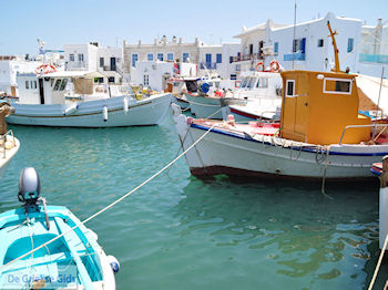 Naoussa Paros | Cycladen | Griekenland foto 53 - Foto van https://www.grieksegids.nl/fotos/eilandparos/350px/fotos-paros-255.jpg