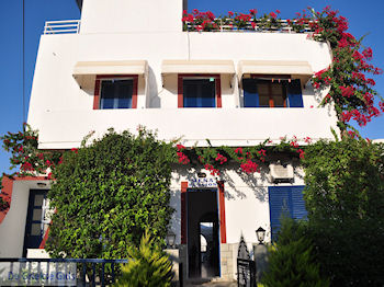 Foto Pension Rena Rooms (Pension Rena) in Parikia ( Paros)