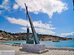 Pythagoras monument aan de haven van Pythagorion - Eiland Samos - Foto van De Griekse Gids