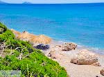 Votsalakia (Kampos) strand, in de verte Samiopoula-eiland - Eiland Samos - Foto van De Griekse Gids