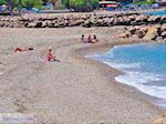 Een van de kiezelstranden van Karlovassi - Eiland Samos - Foto van De Griekse Gids