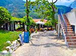 Een gezellige taverna in Manolates - Eiland Samos - Foto van De Griekse Gids