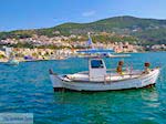 Vissersbootje Samos stad - Eiland Samos - Foto van De Griekse Gids