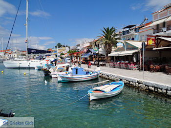 Gezellig Pythagorion - Eiland Samos - Foto van https://www.grieksegids.nl/fotos/eilandsamos/350pixels/eiland-samos-foto-019.jpg