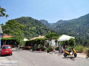 Bergdorpje Manolates - Eiland Samos - Foto van https://www.grieksegids.nl/fotos/eilandsamos/350pixels/eiland-samos-foto-102.jpg
