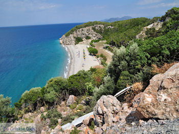 Strand Tsamadou nabij Kokkari - Eiland Samos - Foto van https://www.grieksegids.nl/fotos/eilandsamos/350pixels/eiland-samos-foto-114.jpg