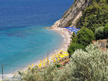 Tsamadou kiezelstrand bij Kokkari - Eiland Samos - Foto van https://www.grieksegids.nl/fotos/eilandsamos/350pixels/eiland-samos-foto-120.jpg