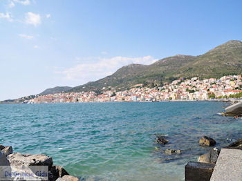 Uitzicht op Samos stad - Eiland Samos - Foto van https://www.grieksegids.nl/fotos/eilandsamos/350pixels/eiland-samos-foto-145.jpg