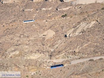 Haven Athinios Santorini (Thira) - Foto 25 - Foto van https://www.grieksegids.nl/fotos/eilandsantorini/350pixels/athinios-santorini-025.jpg