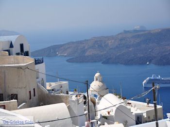 Fira Santorini (Thira) - Foto 12 - Foto van https://www.grieksegids.nl/fotos/eilandsantorini/350pixels/fira-santorini-012.jpg