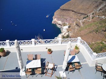 Fira Santorini (Thira) - Foto 30 - Foto van https://www.grieksegids.nl/fotos/eilandsantorini/350pixels/fira-santorini-030.jpg
