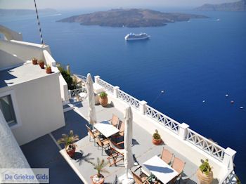Fira Santorini (Thira) - Foto 31 - Foto van https://www.grieksegids.nl/fotos/eilandsantorini/350pixels/fira-santorini-031.jpg