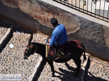 Fira Santorini (Thira) - Foto 72 - Foto van https://www.grieksegids.nl/fotos/eilandsantorini/350pixels/fira-santorini-072.jpg