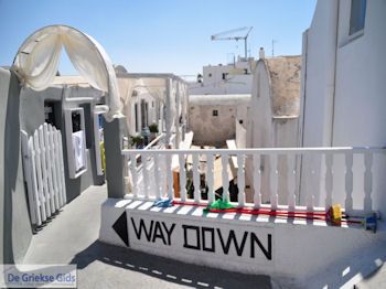 Fira Santorini (Thira) - Foto 82 - Foto van https://www.grieksegids.nl/fotos/eilandsantorini/350pixels/fira-santorini-082.jpg