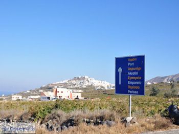 Pyrgos Santorini (Thira) - Foto 1 - Foto van https://www.grieksegids.nl/fotos/eilandsantorini/350pixels/pyrgos-santorini-001.jpg