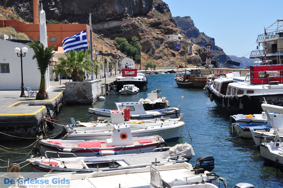 foto Oude haven Fira Santorini | Cycladen Griekenland 6