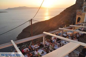 Fira (Thira) Santorini | Cycladen Griekenland 13 - Foto van https://www.grieksegids.nl/fotos/eilandsantorini/mid/santorini-grieksegids-013.jpg