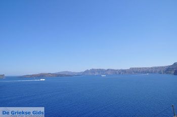 De vulkaan van Santorini | Cycladen Griekenland | De Griekse Fids foto 1 - Foto van https://www.grieksegids.nl/fotos/eilandsantorini/mid/santorini-grieksegids-026.jpg