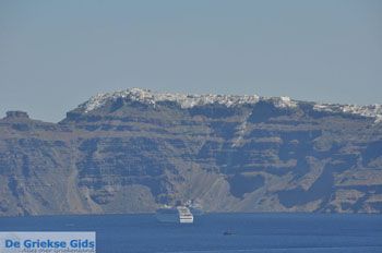 De vulkaan van Santorini | Cycladen Griekenland | De Griekse Fids foto 6 - Foto van https://www.grieksegids.nl/fotos/eilandsantorini/mid/santorini-grieksegids-031.jpg